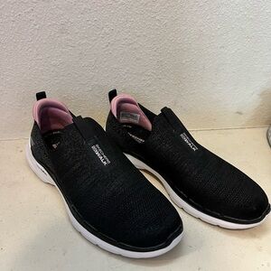 Skechers Go Walk